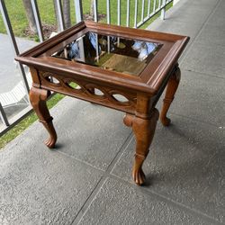 Wood/glass End Table 
