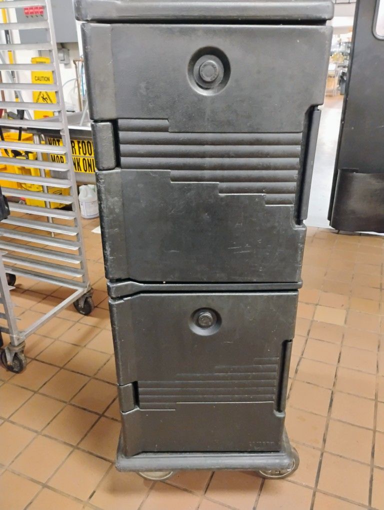 Pan Carriers
Cambro