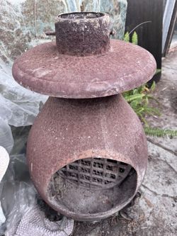 Vintage Cast Iron Outdoor Chiminea / Fire Pit (Rustic – Heavy Duty)
