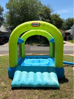 Little Tikes Inflatable Bounce House with Slide and Blower, Fits 2 Kids, Backyard Toy For Boys Girls
