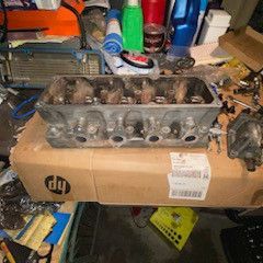 1990 Chevy 2.2l S10 Cilender Head