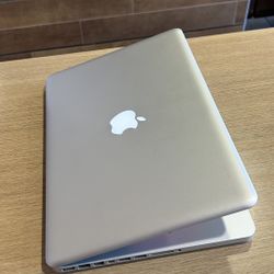 Apple MacBook Pro 13” i5/8GB/256GB SSD $140 