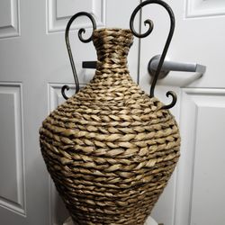Cure Wicker Basket Decor