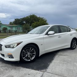 2017 Infiniti Q50 3.0 Signature Edition