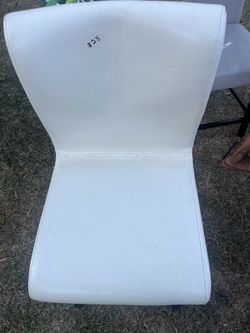 Two white bar Chairs