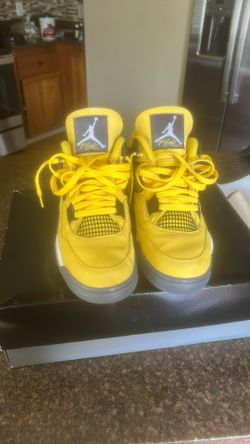 Jordan 4 