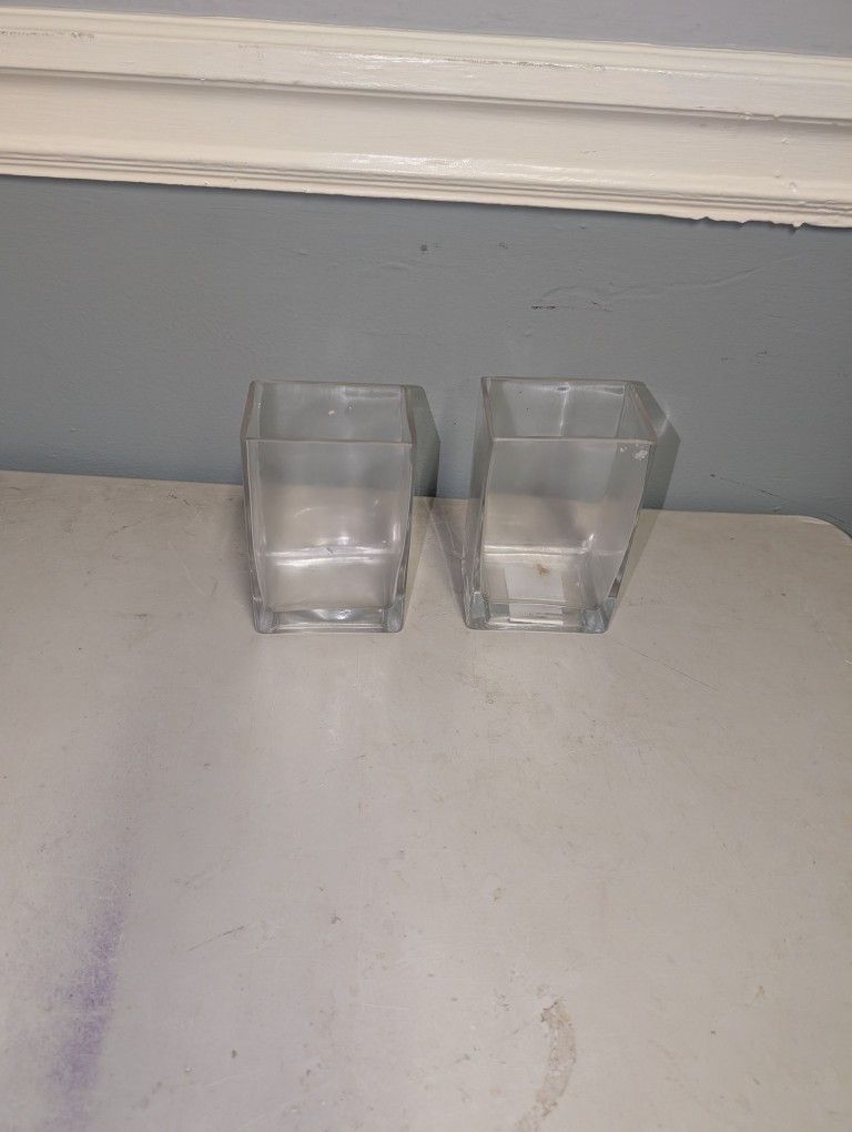 10 Square Vases