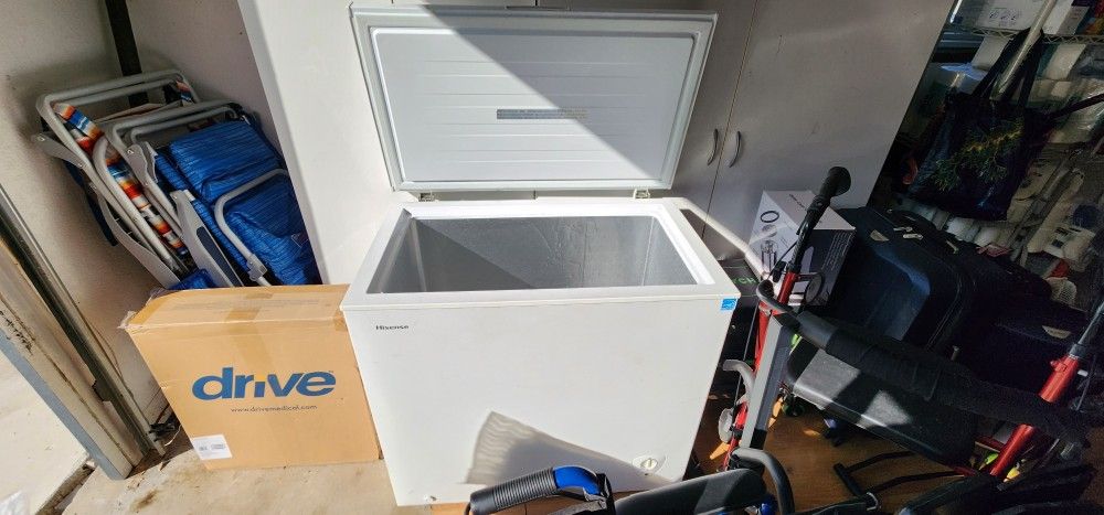 Hisense 7 Cubic Foot Chest Freezer