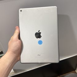 iPad 5th Generation Wifi Only 32GB Used 