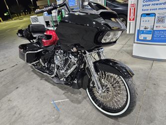 2018 harley roadglide clean title