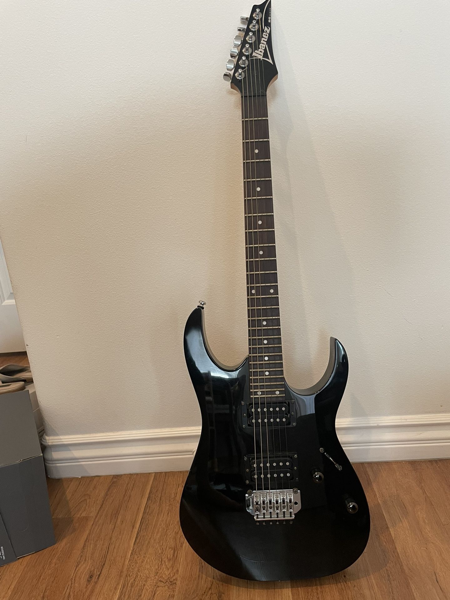Ibanez RG 120 Electric Guitar