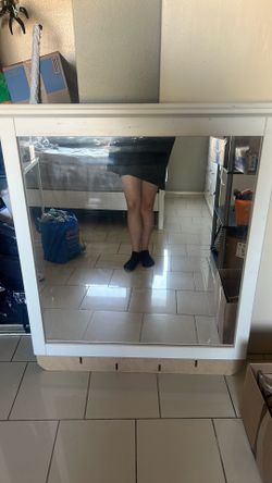 Mirror for vanity