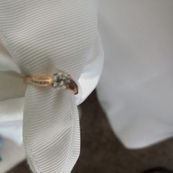 14k GOLD HALFCARAT TO THREE QUARTER CARAT DIAMOND RiNG