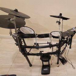 Roland TD-9 Electronic Drum Set 