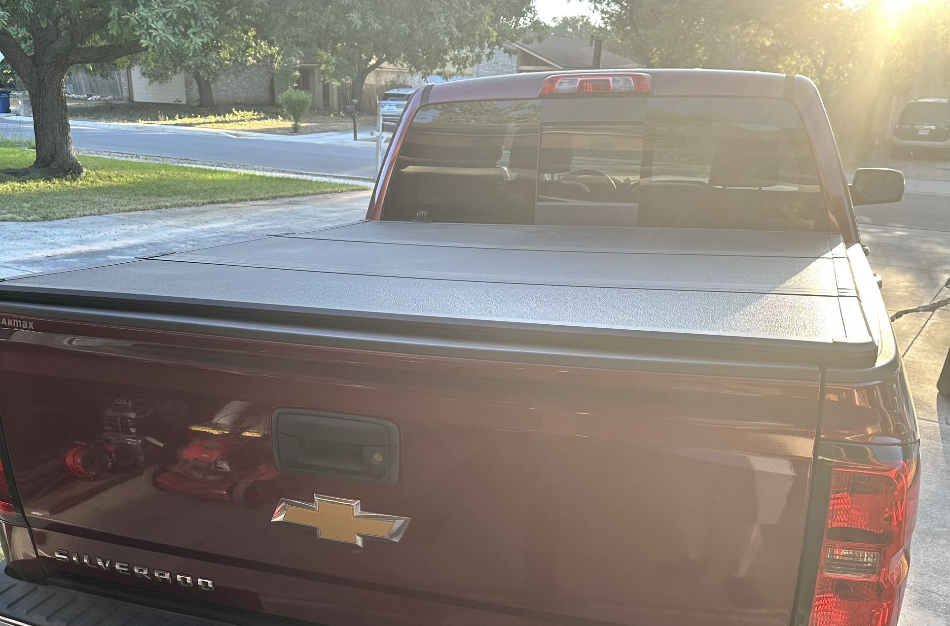 Hard Trifold Truck Bed Cover