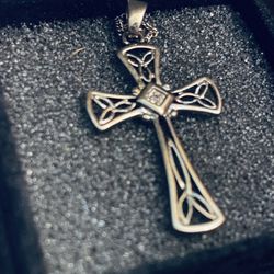 Vintage Sterling Silver Cross necklace