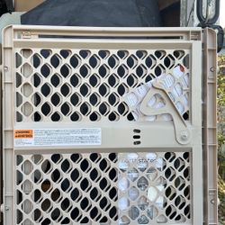 NORTH STATES BABY OR PET GATE DIVIDER RETRACTABLE EXTRA WIDE SWING EXPANSION