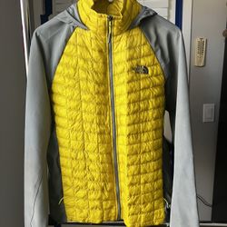 North Face Hooded Puffer Jacket Men’s Small