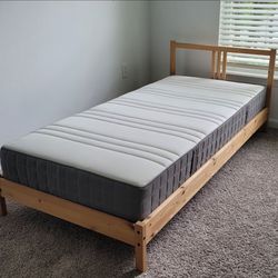 Single bed(IKEA)
