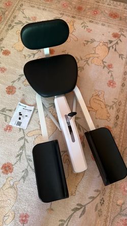 Leg stretcher to improve flexibility with back support   Seanlee core pro    Open box item     Unwanted gift
