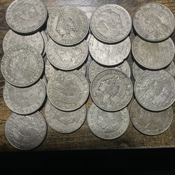 vintage 1967 Mexican 50 Centavos coins