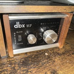 DBX 117  COMPRESSOR black