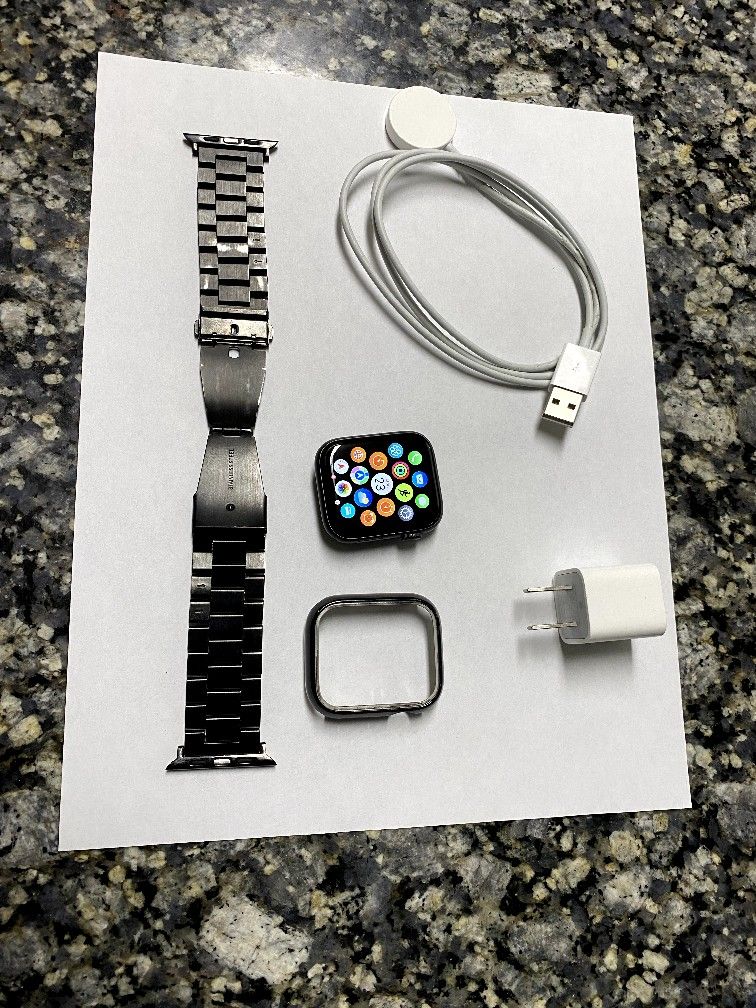 Apple Watch Series 6 44mm Excellent Condition!