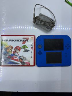 Nintendo 2DS with Mariokart 7 and charger