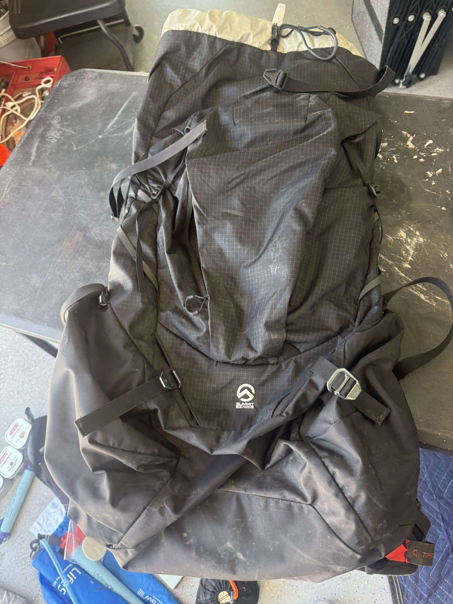North Face Dyno Backpack. Camping With Accessories
