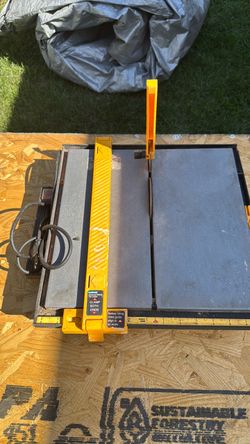 Wet tile saw