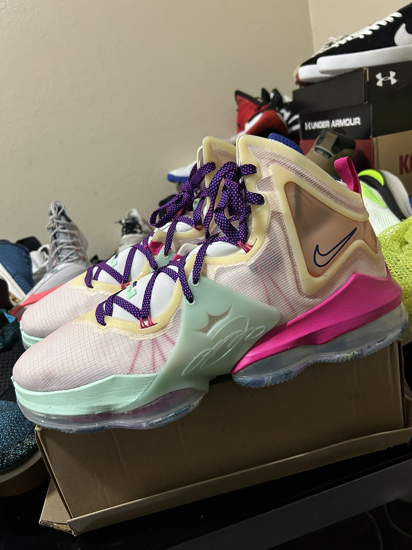 Nike LeBron 19 'Valentine's Day' DH8459-900 Men’s Basketball Shoes Size 18