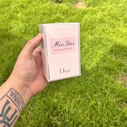 Miss Dior Blooming Bouquet