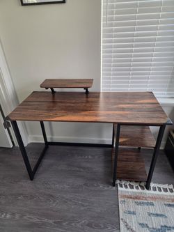 Office Desk - 22 x 47in
