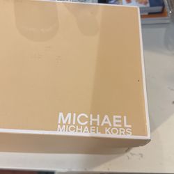 Micheal Kors Slippers