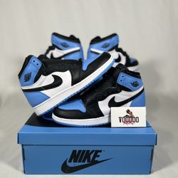 Air Jordan 1 UNC Toe Size 5.5y  DS