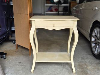 Small accent table with drawer