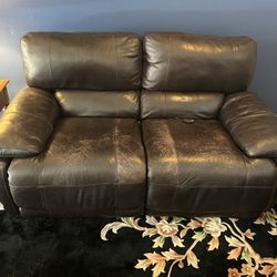 Electric Reclining Loveseat