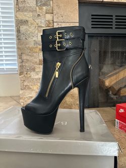 Womens heel boots