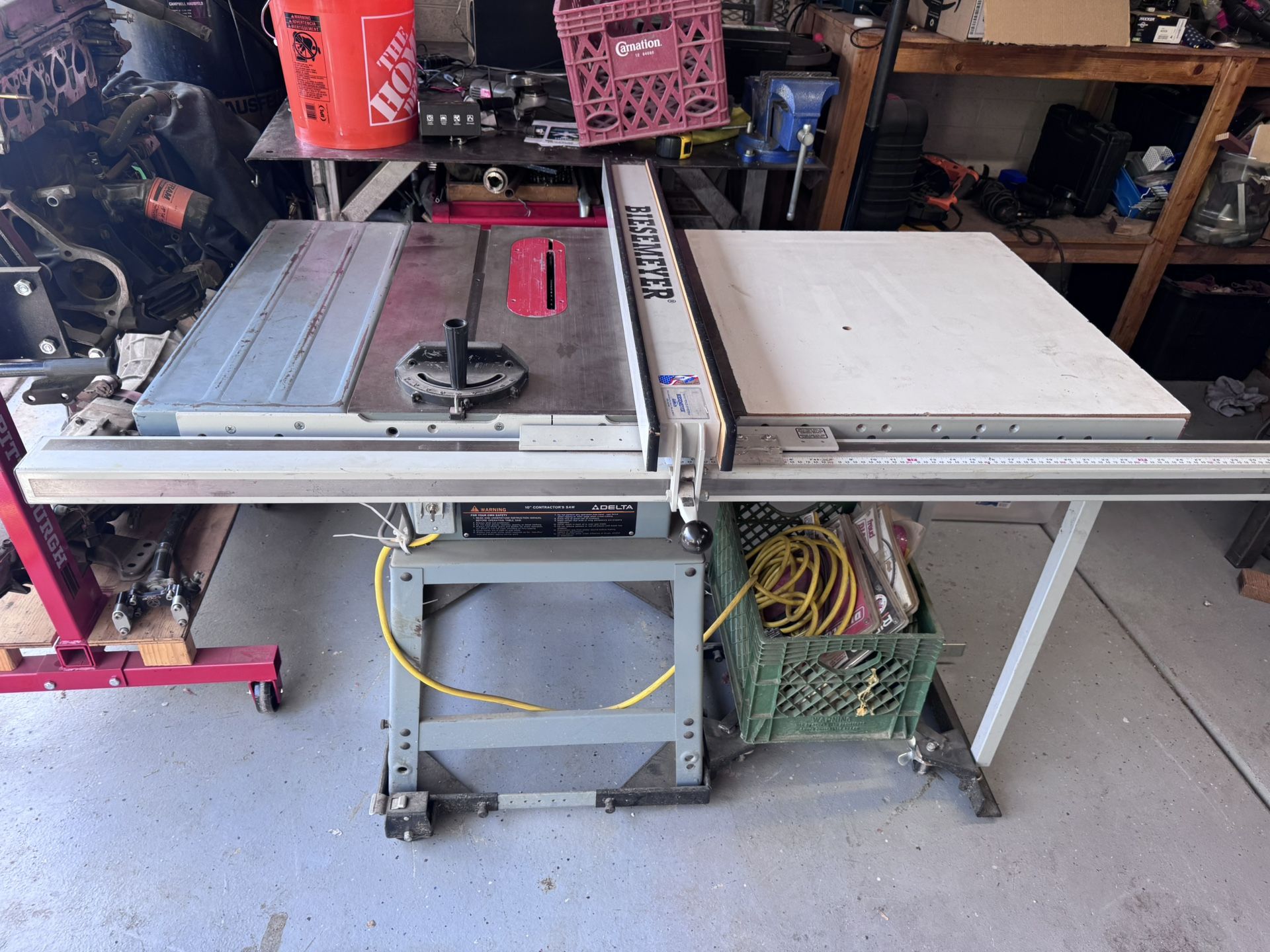 Delta Table Saw “10 Blade Extended Table On Casters