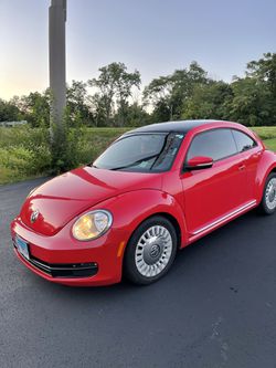 2013 Volkswagen Beetle Thumbnail