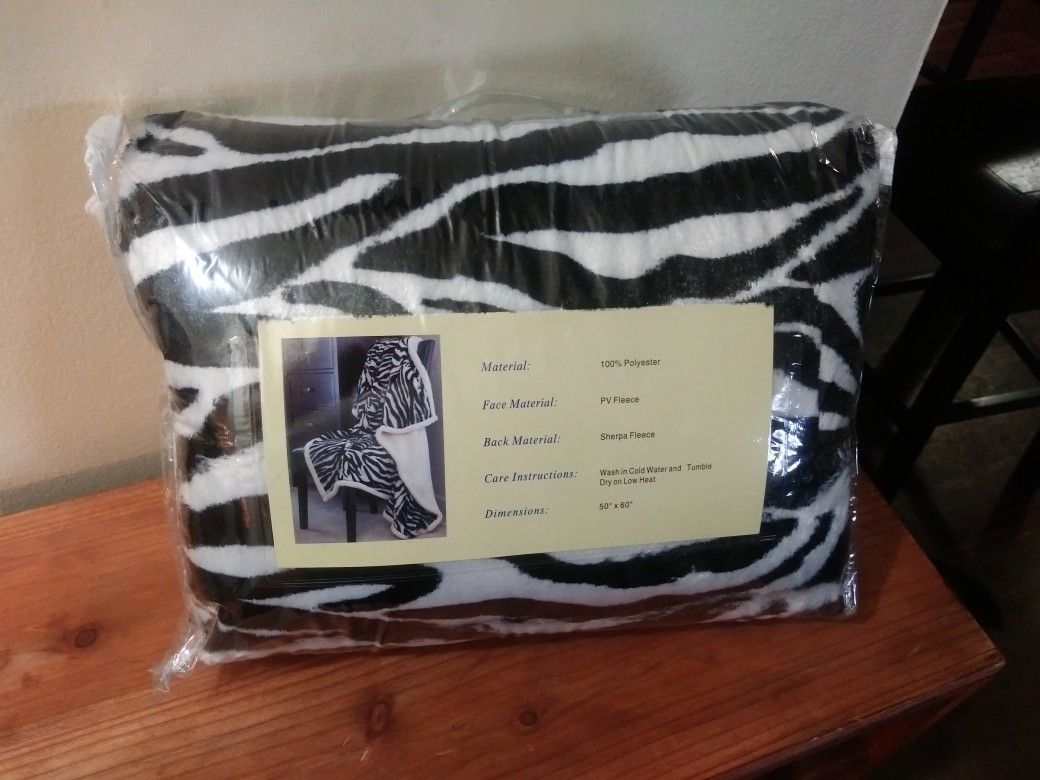 Zebra print throw blanket
