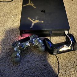 PS4 Slim