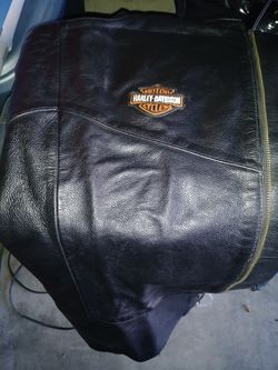 MINT COND WOMEN'S LEATHER