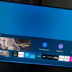 43 Inch Samsung 4k TV W/remote ( No Legs ) 