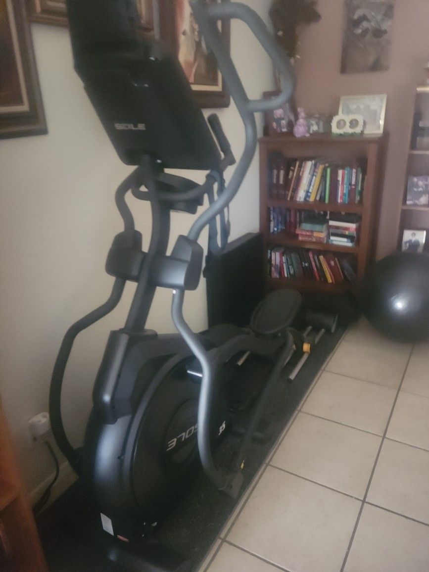 Lightly Used Elliptical