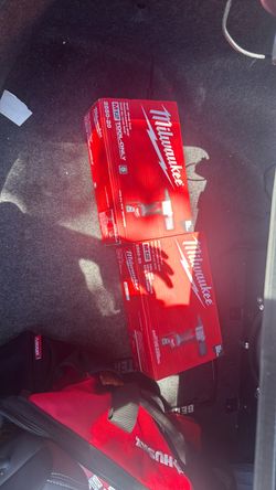 Milwaukee  rivet tool ramachadora