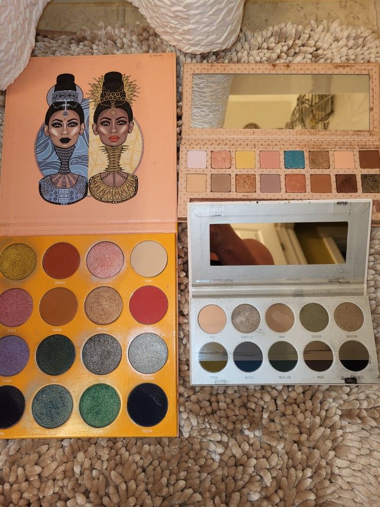 Eye Shadow Pallets
