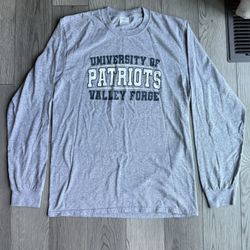 University Of Valley Forge Long Sleeve T-Shirt Men’s Medium