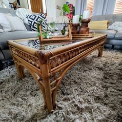 Beautiful Coastal Set Coffee Table & End Table