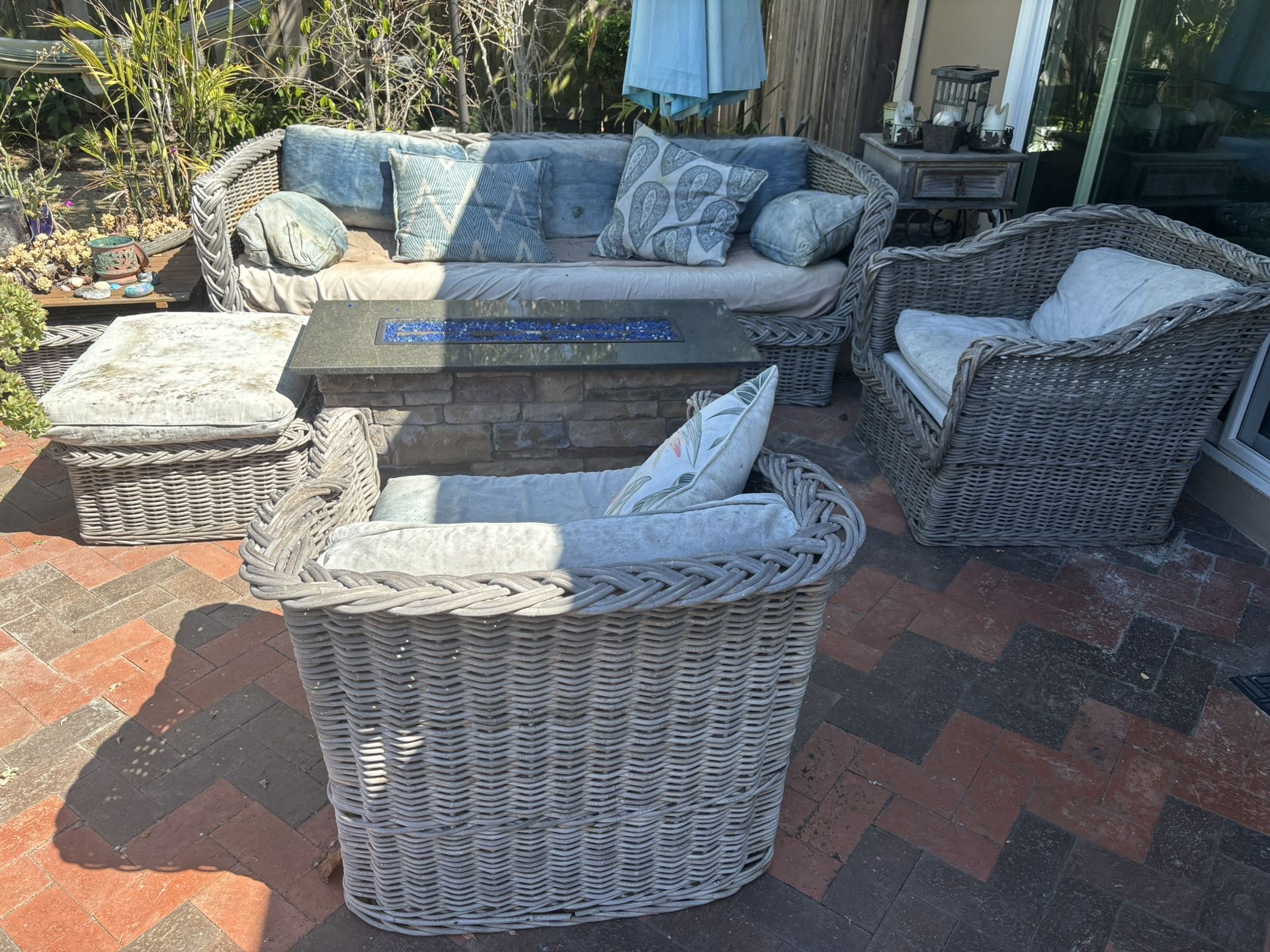 Vintage Italian Braided Wicker Sofa, chairs, And Ottoman 